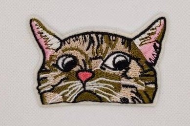 Cat Leering Peeping patch Embroidered Iron On Badge Applique C/P
